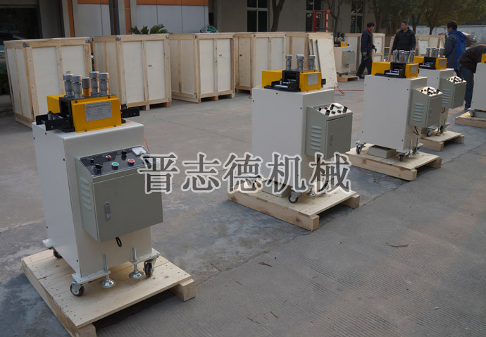 送料機、整平機出口